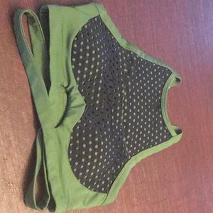 Chestee Lulu Sports Bra, Size 6